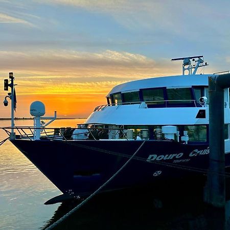 Douro Cruiser Vila Nova de Gaia Bagian luar foto