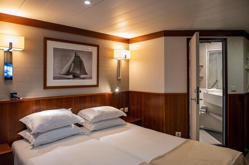 Douro Cruiser Hotel Vila Nova de Gaia Bagian luar foto