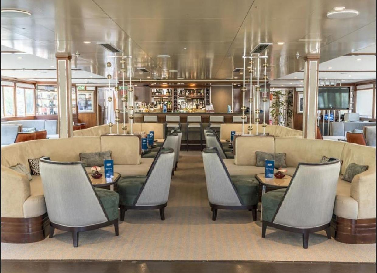 Douro Cruiser Hotel Vila Nova de Gaia Bagian luar foto