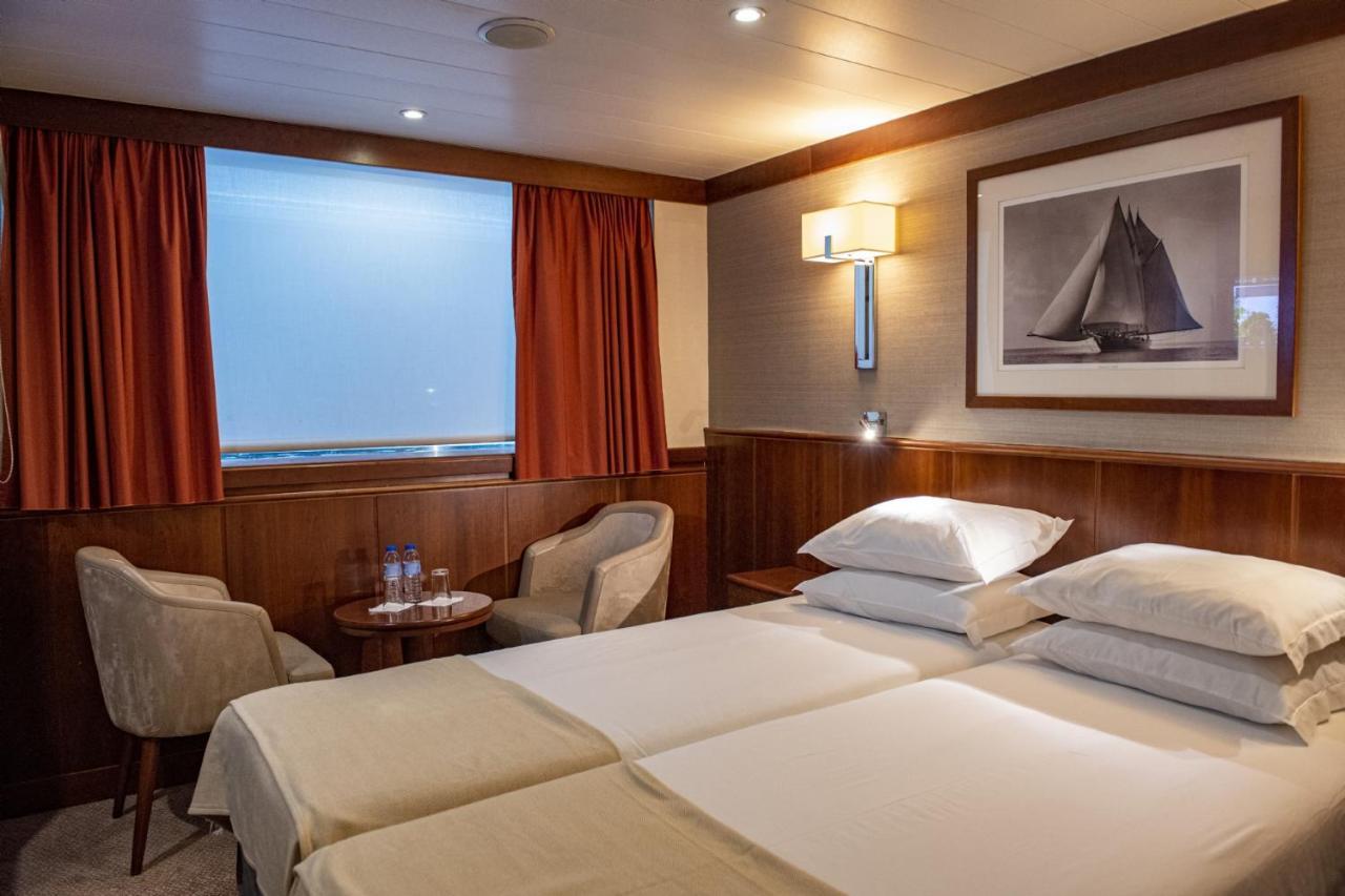 Douro Cruiser Hotel Vila Nova de Gaia Bagian luar foto